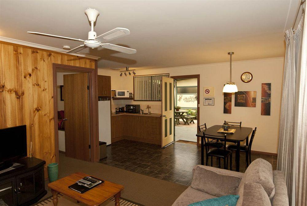 Ficifolia Lodge Parndana Εξωτερικό φωτογραφία